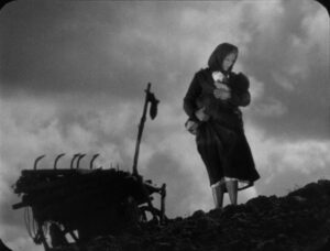 1930 - Хліб (Микола Шпиковський).mp4_snapshot_15.35_[2024.01.30_15.44.28]